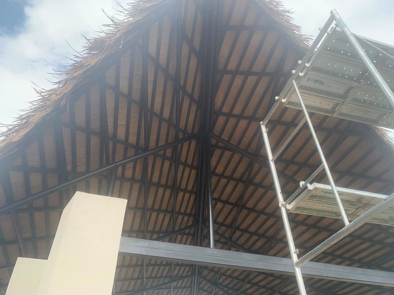 Estructura metálica lista para paneles